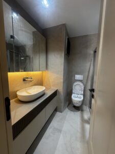 ELİT'ten YENİŞAFAK MAH HAVUZLU SİTE AÇIK KAPALI OTOPARK GİYOTİN CAM BALKONLU 3,5+1 FIRSAT DAİRE