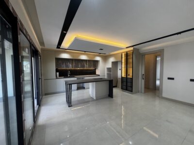 ELİT'ten YENİŞAFAK MAH HAVUZLU SİTE AÇIK KAPALI OTOPARK GİYOTİN CAM BALKONLU 3,5+1 FIRSAT DAİRE