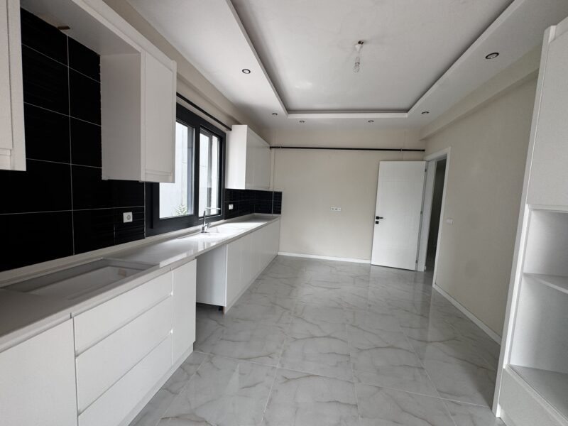 ELİT'ten KARAHASANLIDA 165M2 3+1GİYİNME ODALI ELK.PANJURLU SIFIR