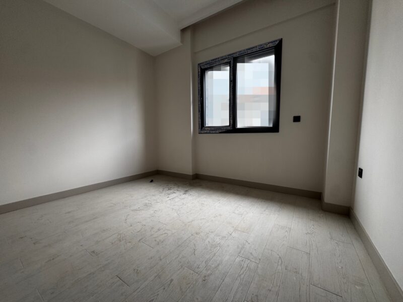 ELİT'ten KARAHASANLIDA ÖNÜ YEŞİL ALAN ASANSÖRLÜ ELEK.PANJUR 3+1