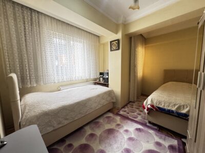 ELİT'den AKKONAKTA 11 YILLIK ARAKAT 112 M2 2+1 BEYAN SIKINTI YOK